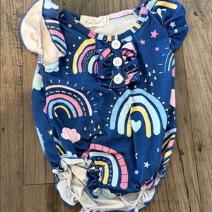 Marie Nicole Rainbow Print outfit